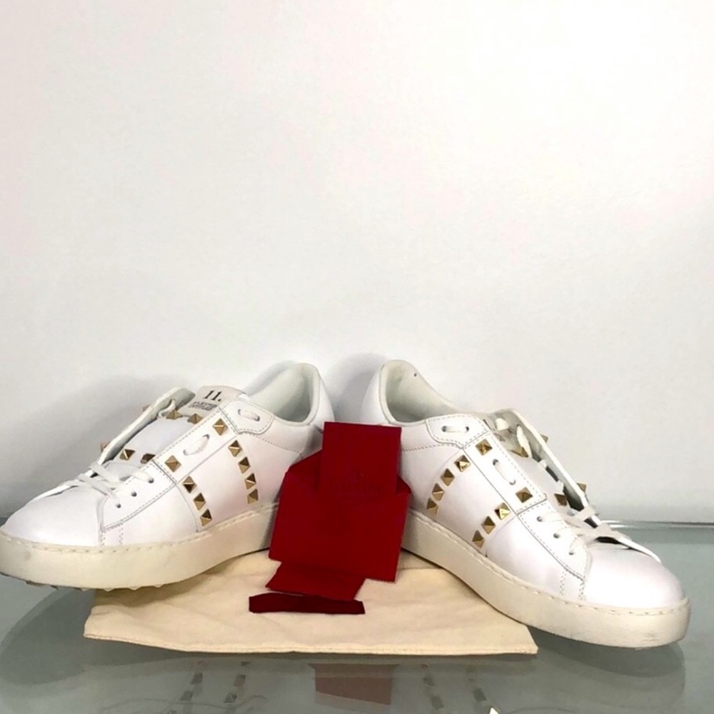 Valentino JX sneakers// size: 6.5